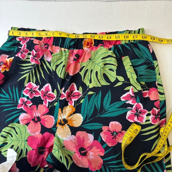 Gracila Tropical Floral Print Wide-Leg Cropped Pants – Size Large - Picture 8 of 11